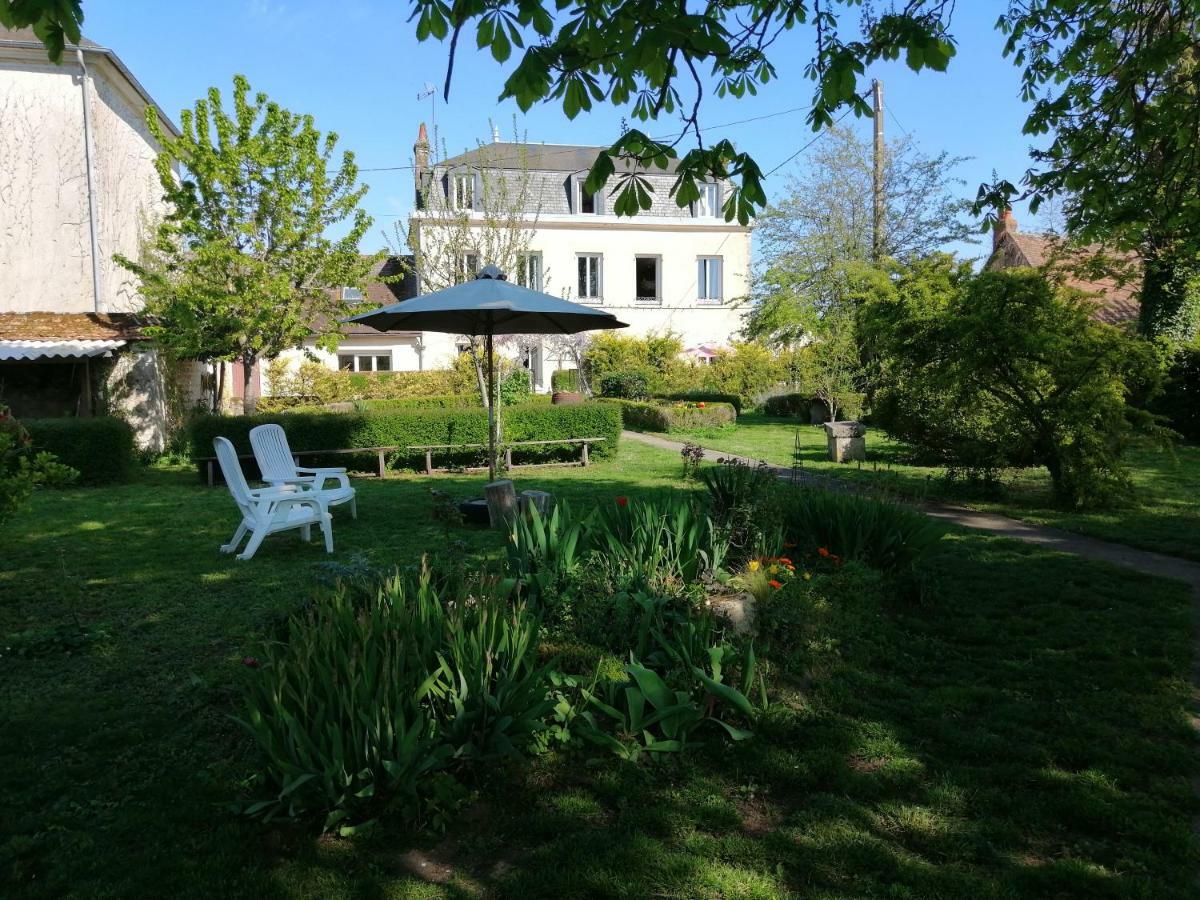Une Maison A La Campagne Beaune-la-Rolande Ngoại thất bức ảnh